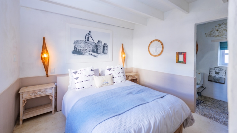 4 Bedroom Property for Sale in Struisbaai Western Cape